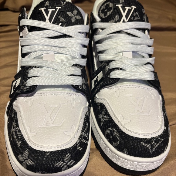 LV Trainer Sneaker - Picture 1 of 2